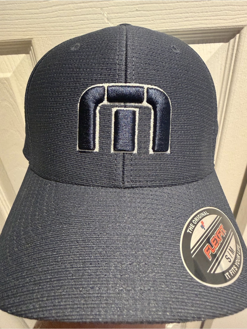 Travis Mathew S/M Navy Flexfit Cap NWT